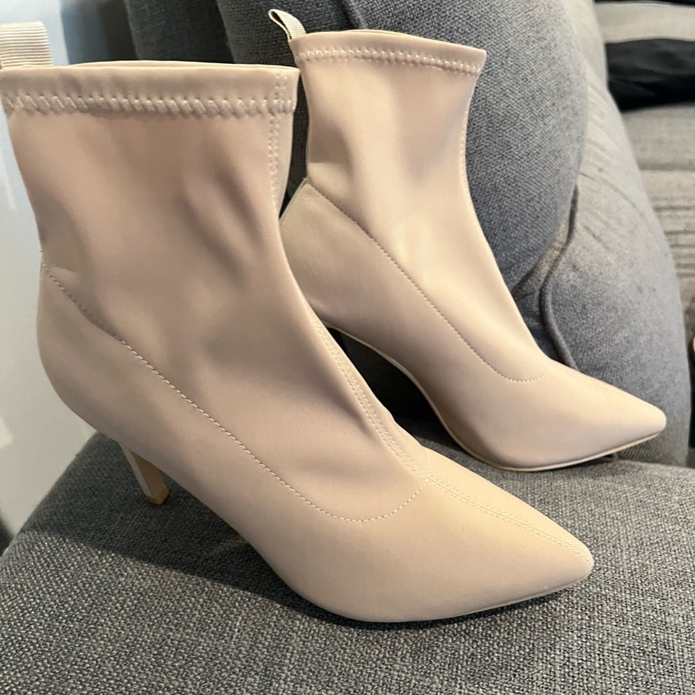 Boohoo booties tan (never been worn)